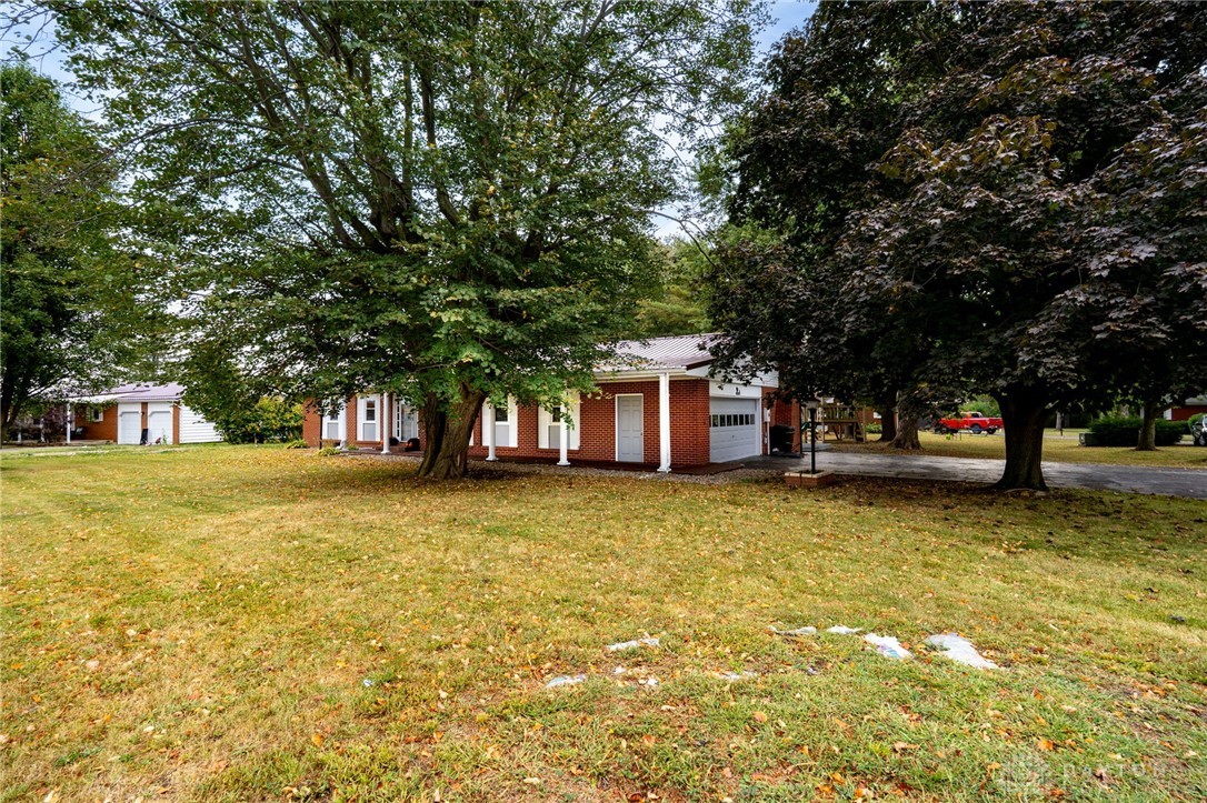 75 Country Manor Drive SE