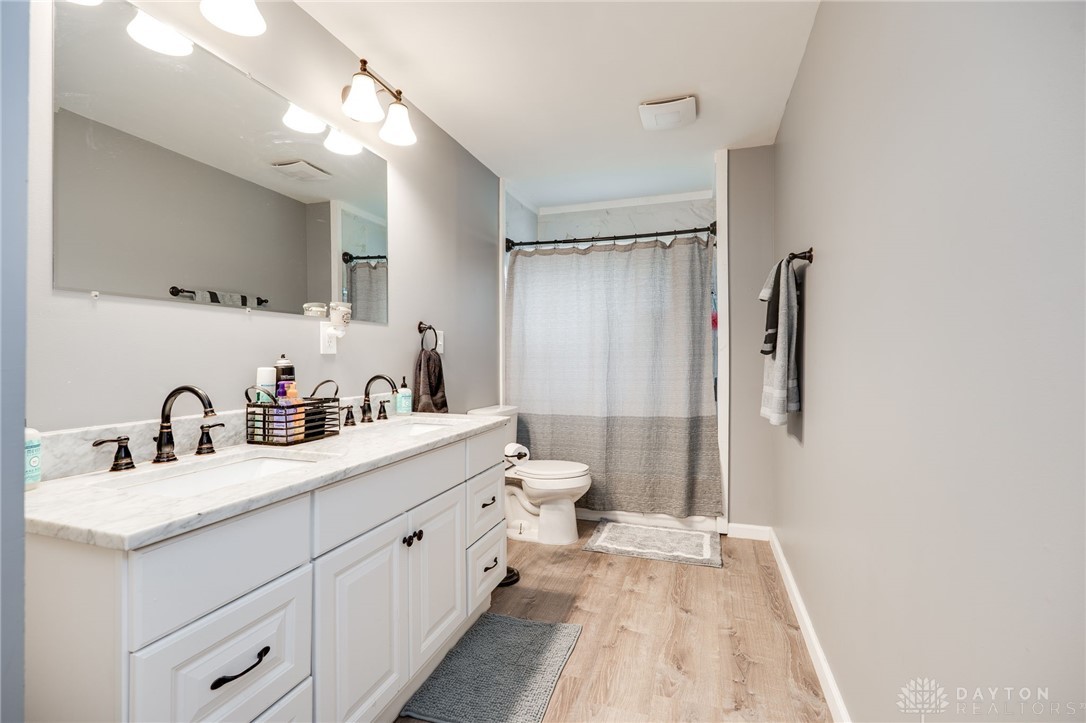 75 Country Manor Drive SE