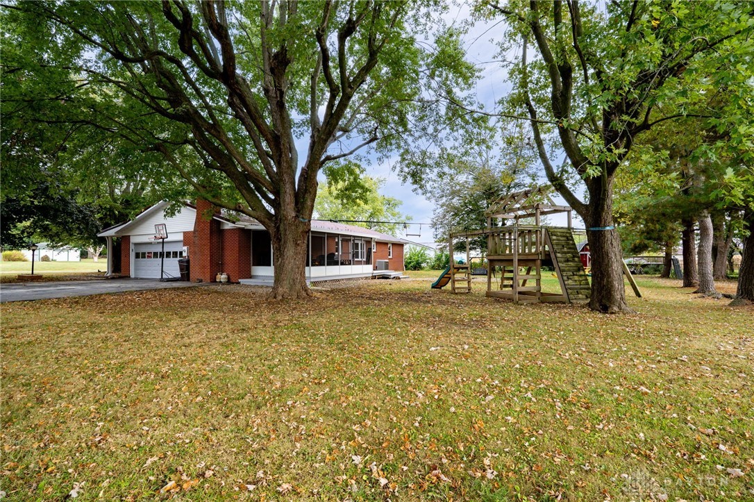 75 Country Manor Drive SE