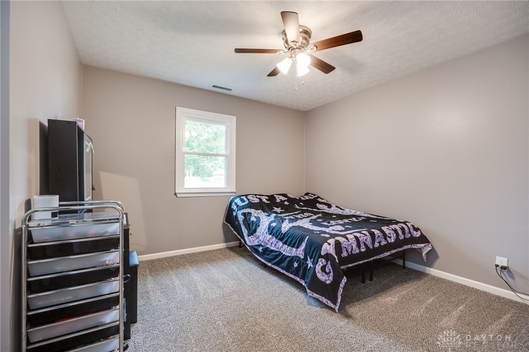 75 Country Manor Drive SE