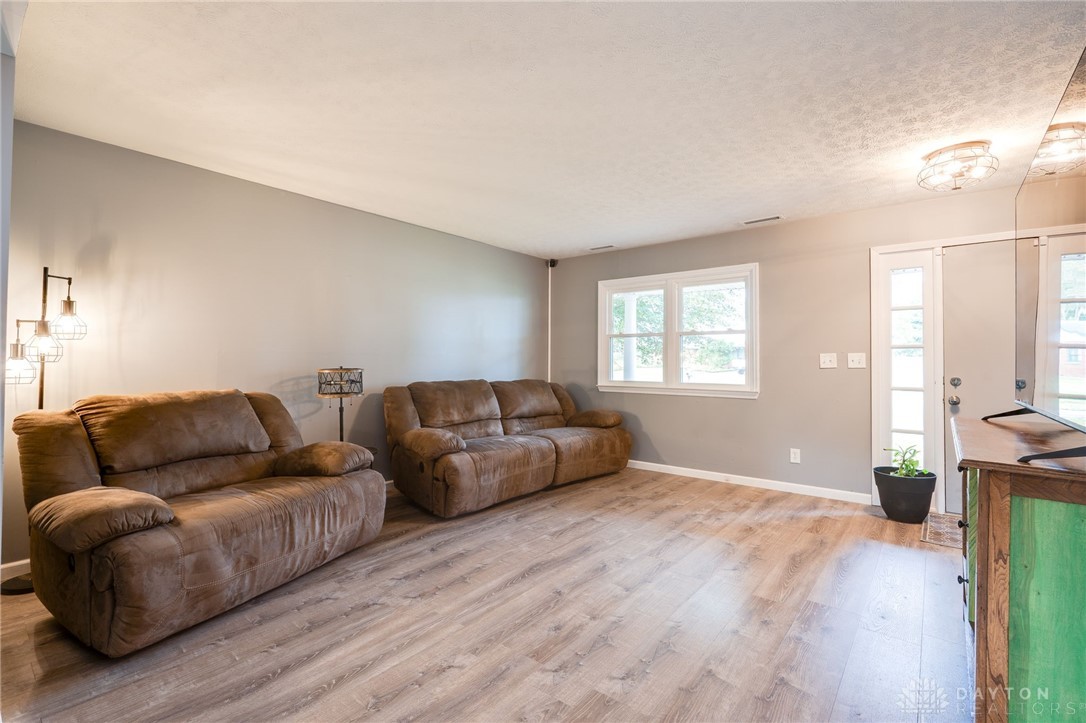 75 Country Manor Drive SE