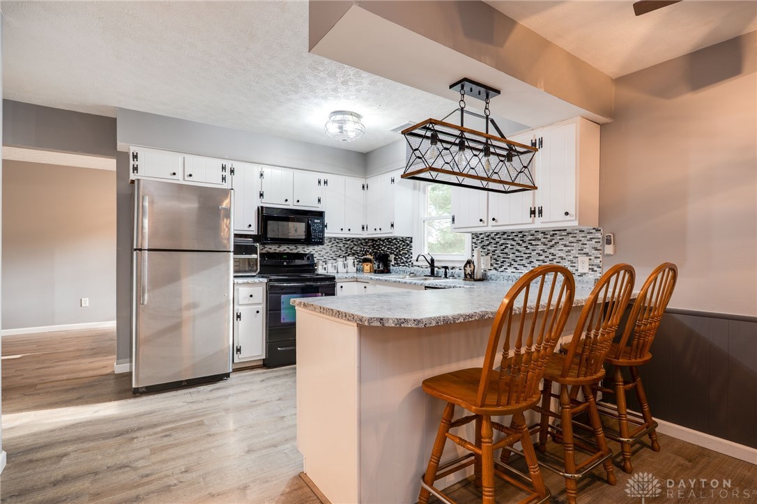 75 Country Manor Drive SE