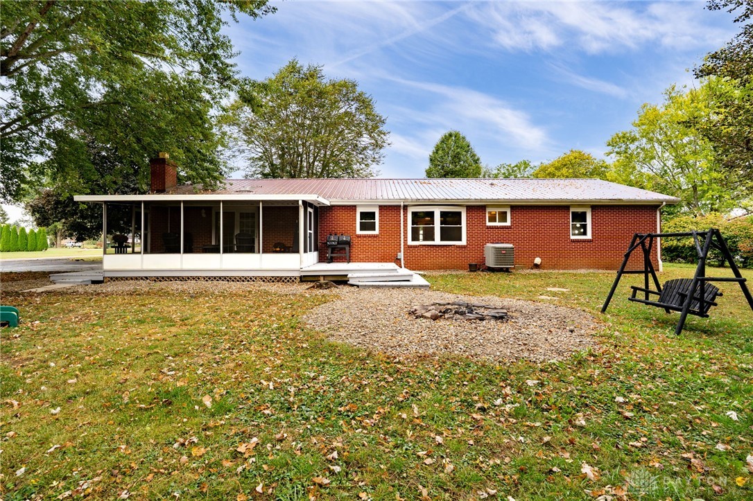 75 Country Manor Drive SE