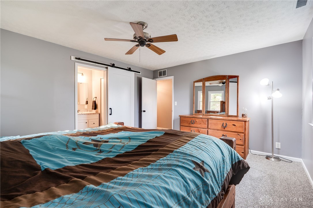 75 Country Manor Drive SE