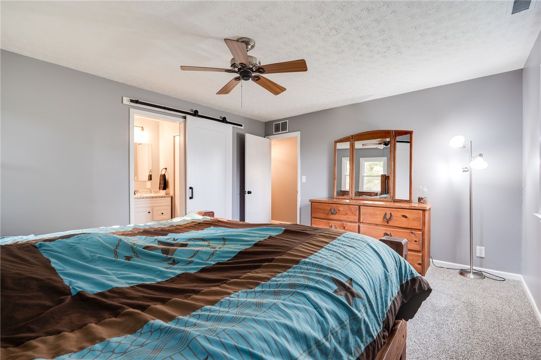 75 Country Manor Drive SE