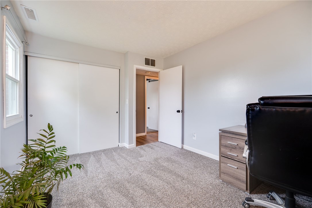 75 Country Manor Drive SE