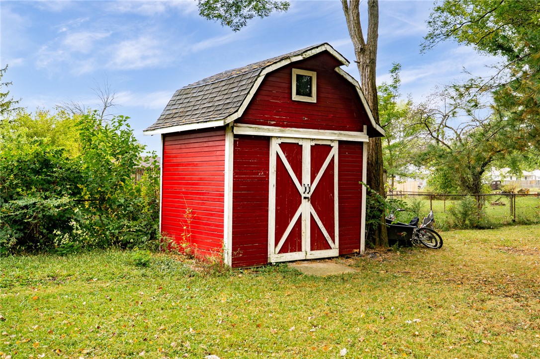 75 Country Manor Drive SE