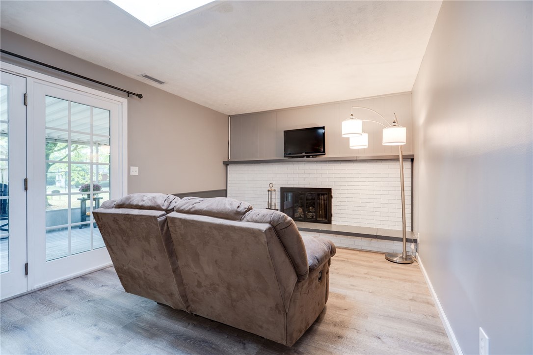 75 Country Manor Drive SE