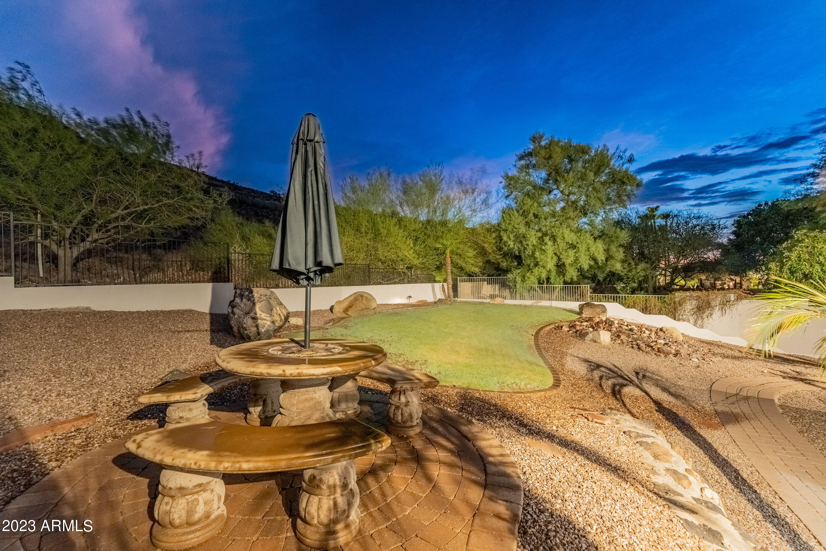 5529 W PINNACLE HILL Drive