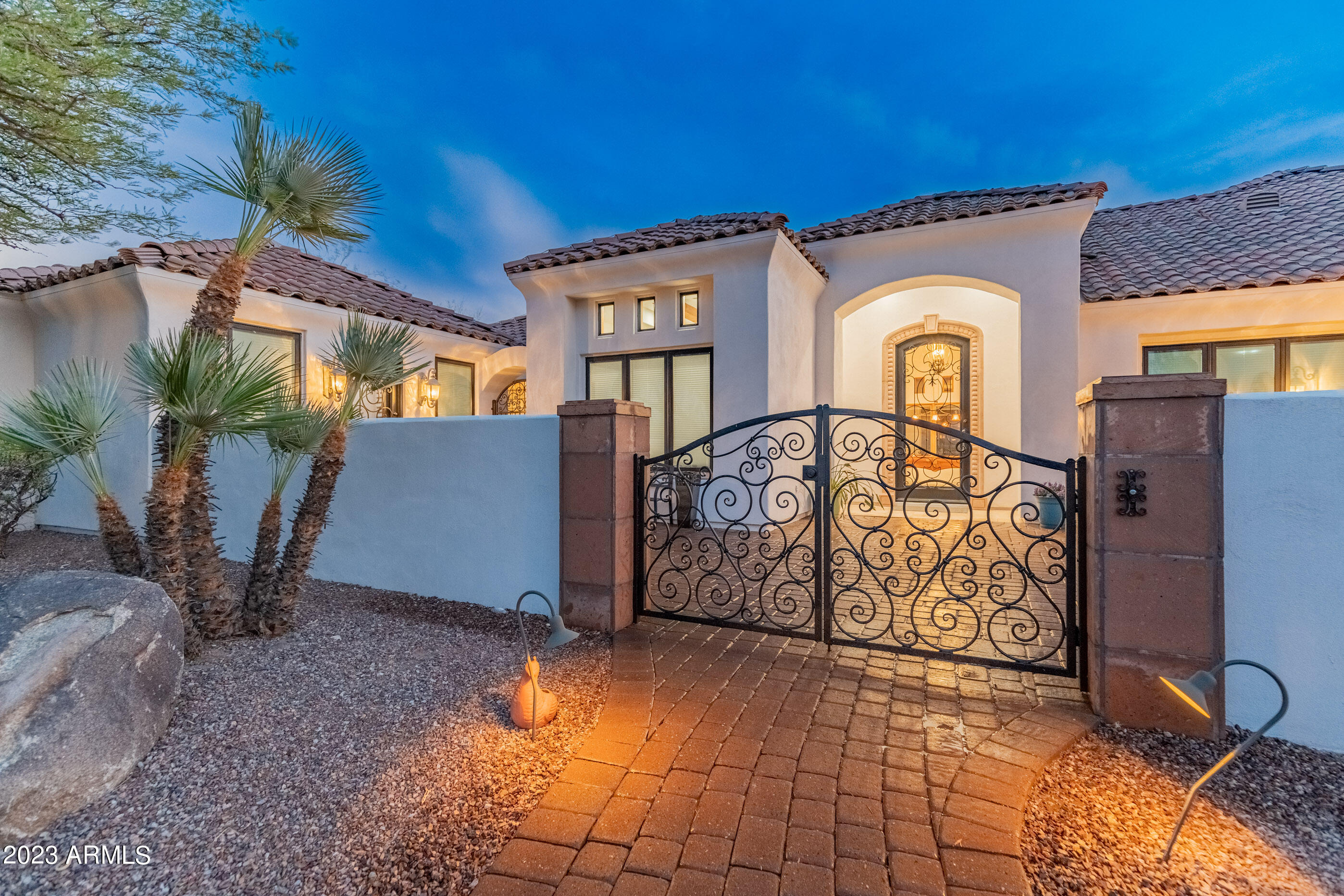 5529 W PINNACLE HILL Drive