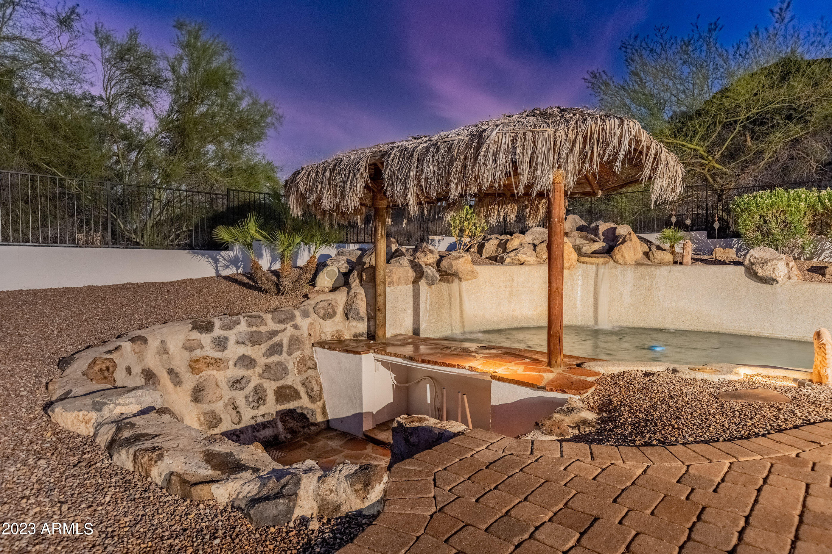 5529 W PINNACLE HILL Drive