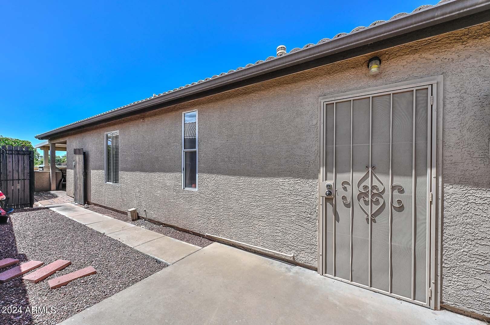 10509 W RUNION Drive
