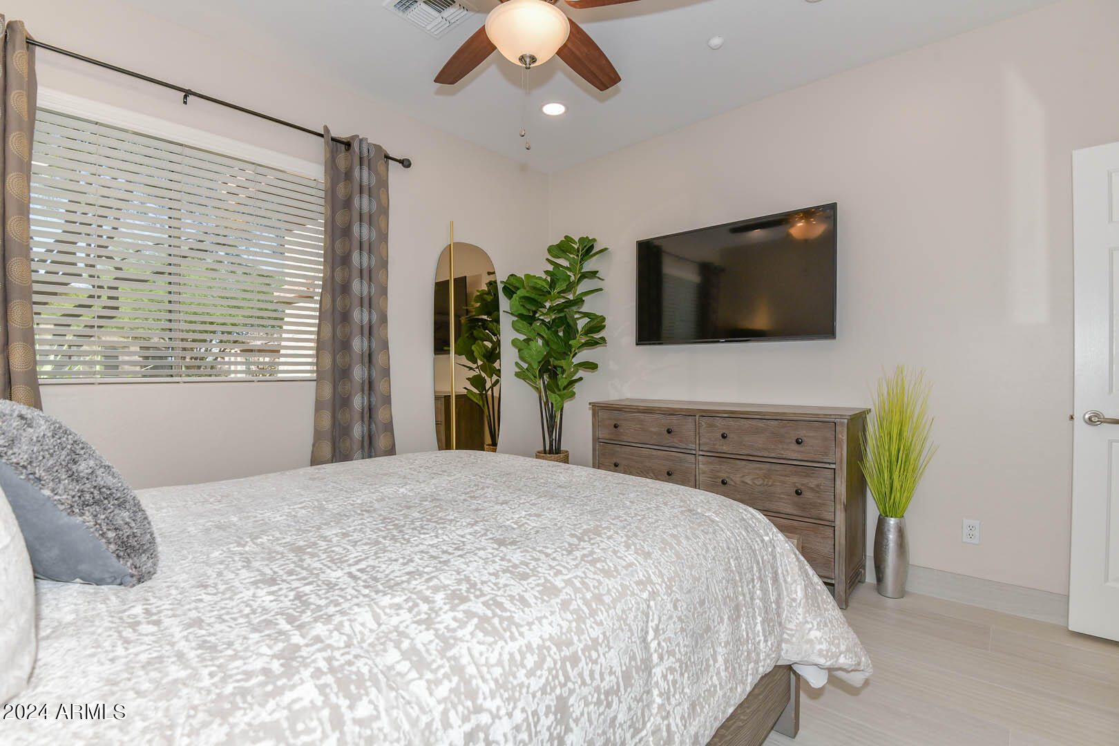 40309 N BELL MEADOW Trail