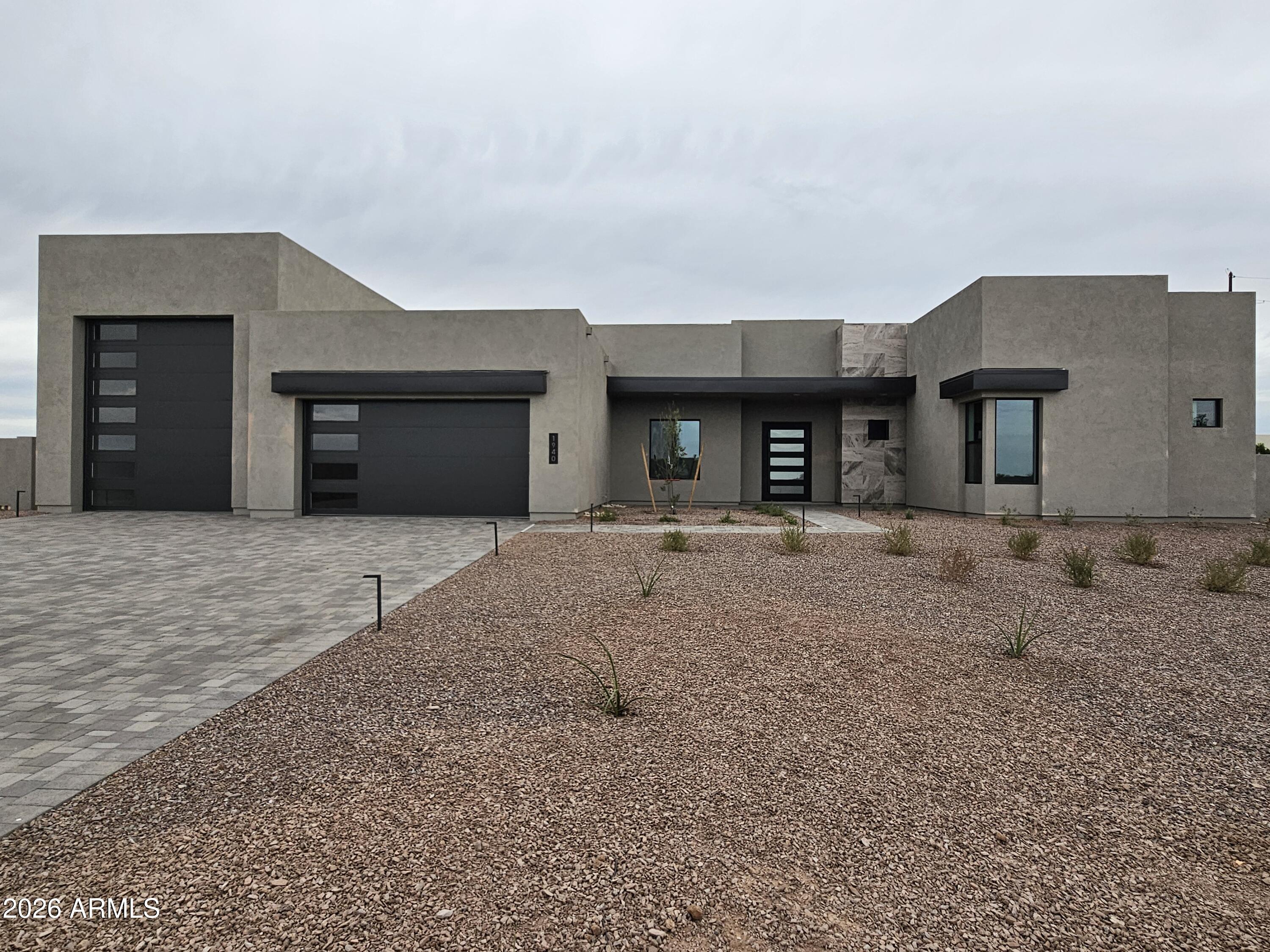 1940 E Creek Canyon Road