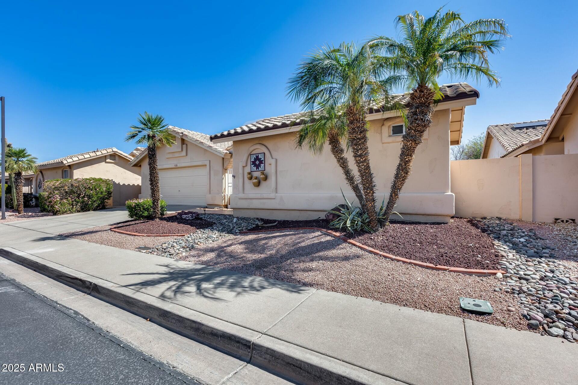17741 N DESERT FLOWER Trail