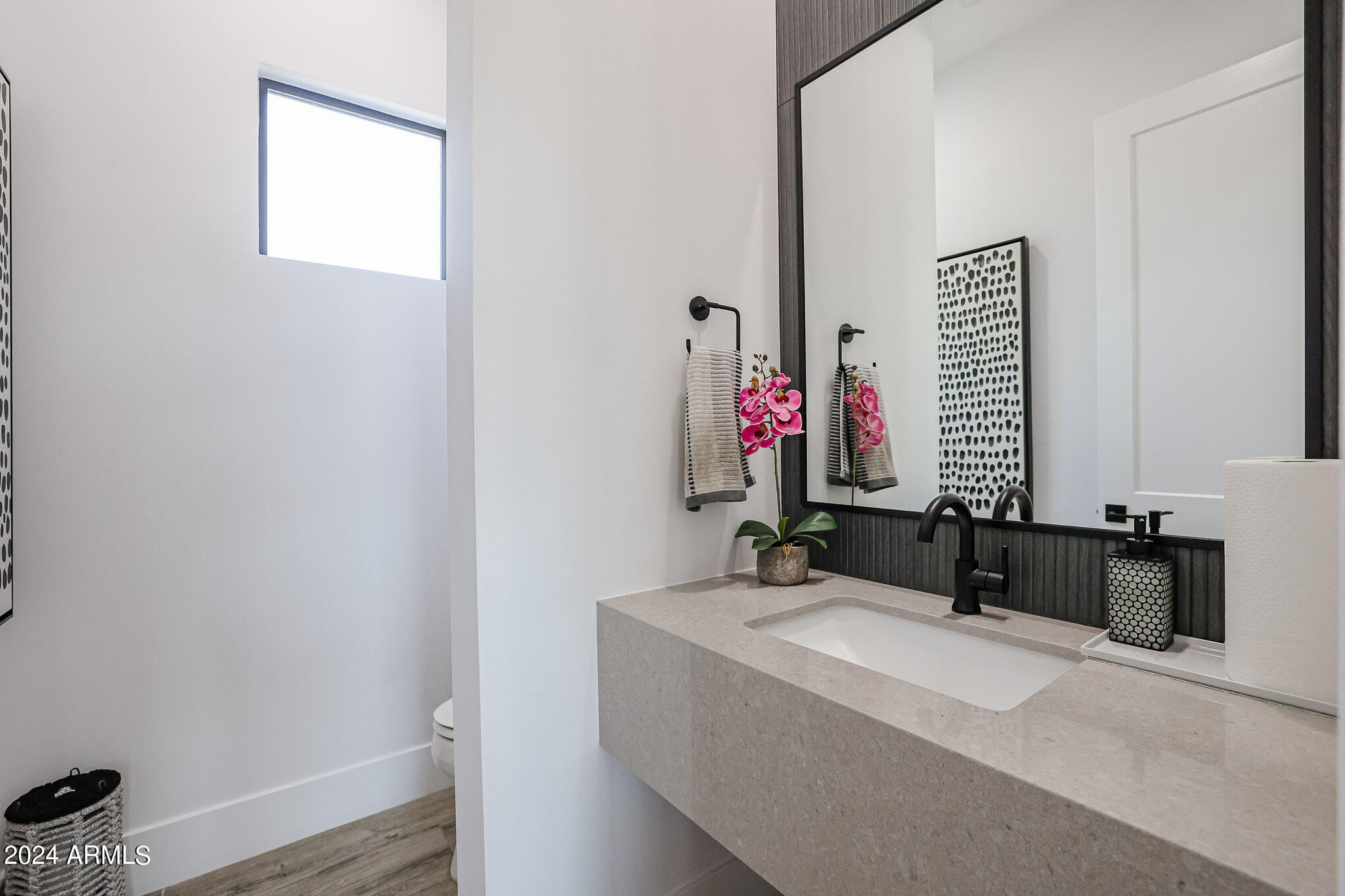 6108 E Shasta Daisy Lane