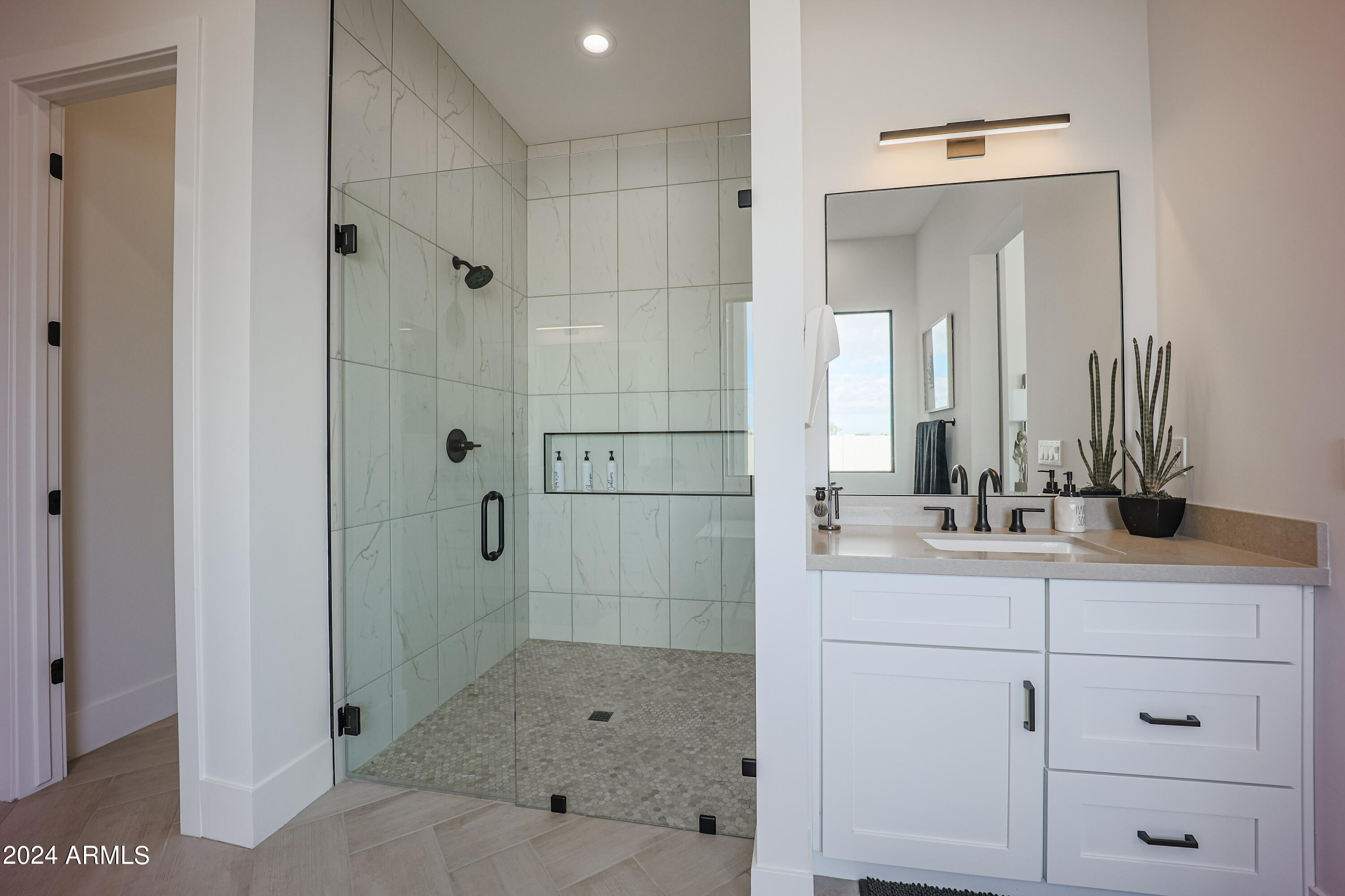6108 E Shasta Daisy Lane