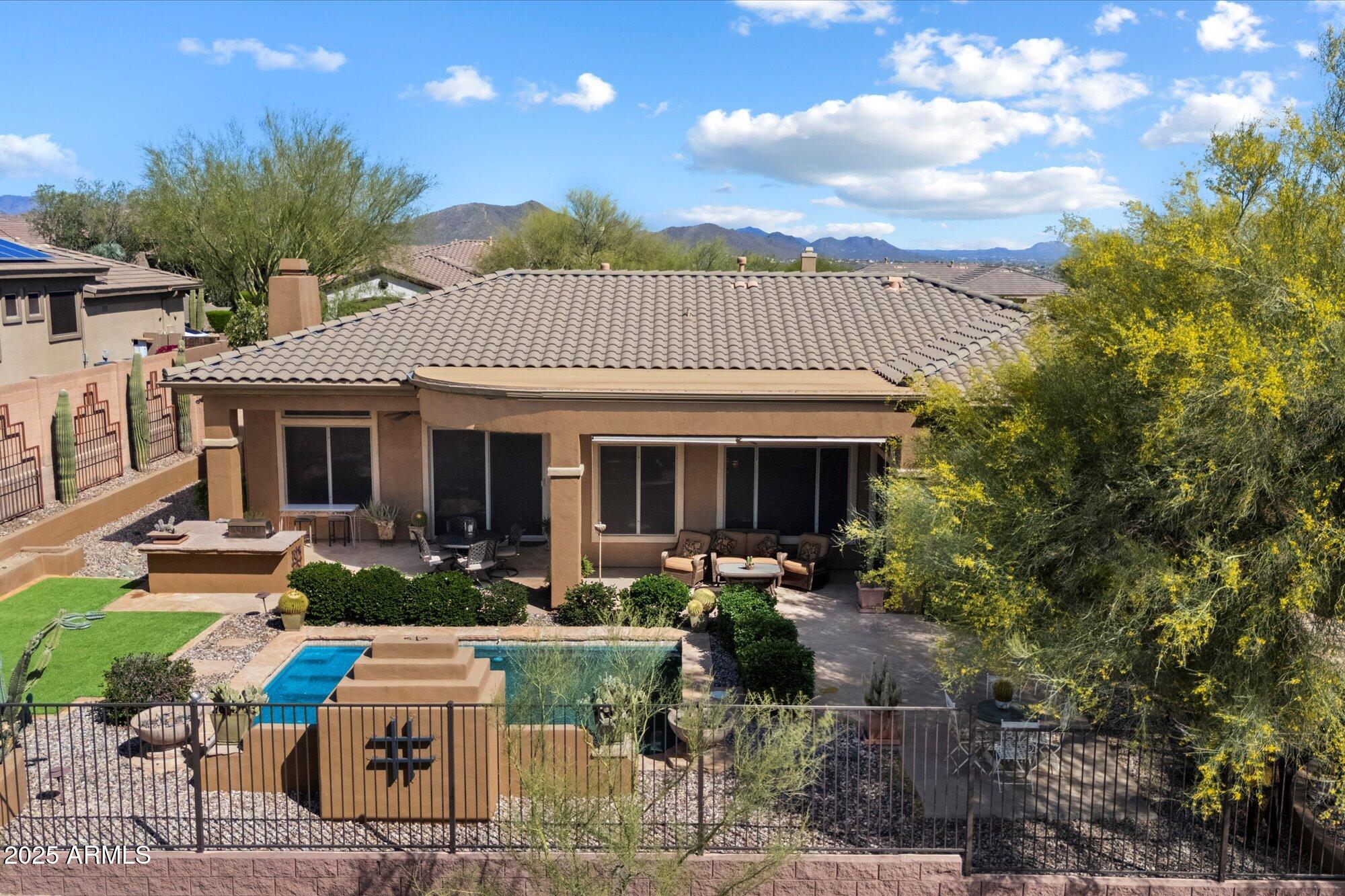 41910 N Long Cove Way