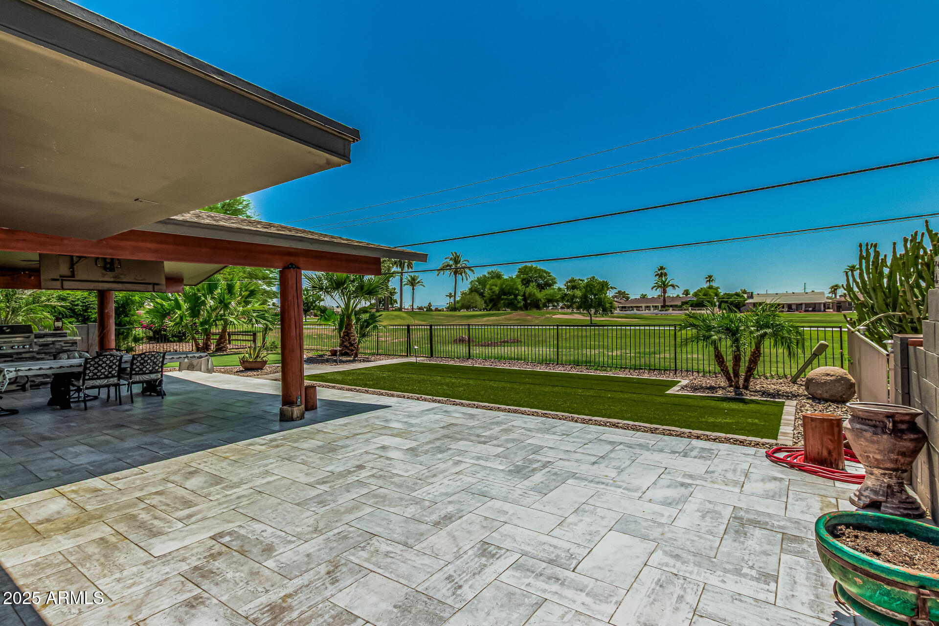 10235 W DESERT HILLS Drive
