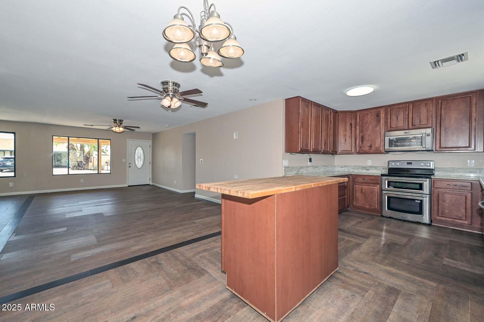 2732 E VILLA RITA Drive