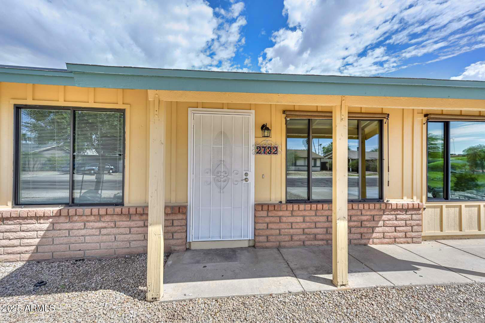 2732 E VILLA RITA Drive