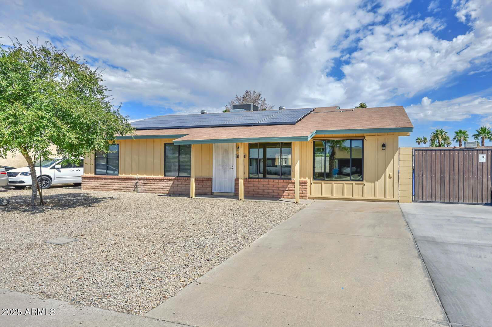 2732 E VILLA RITA Drive