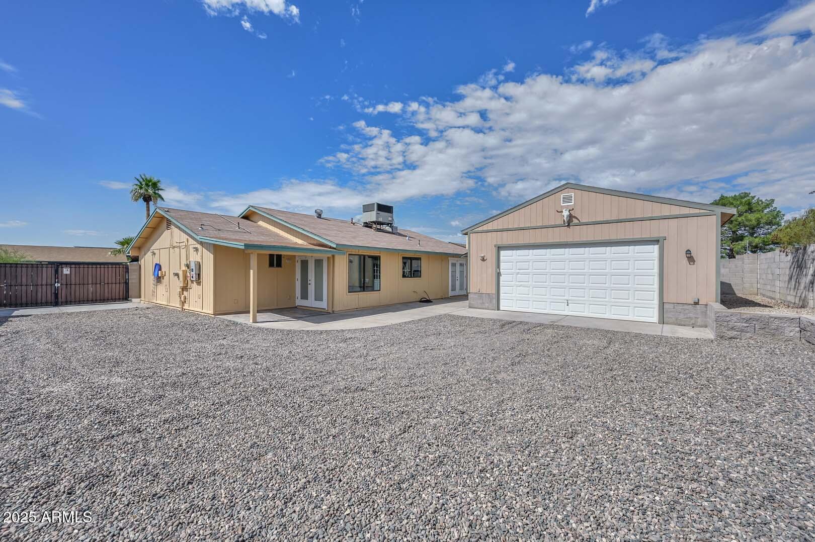 2732 E VILLA RITA Drive