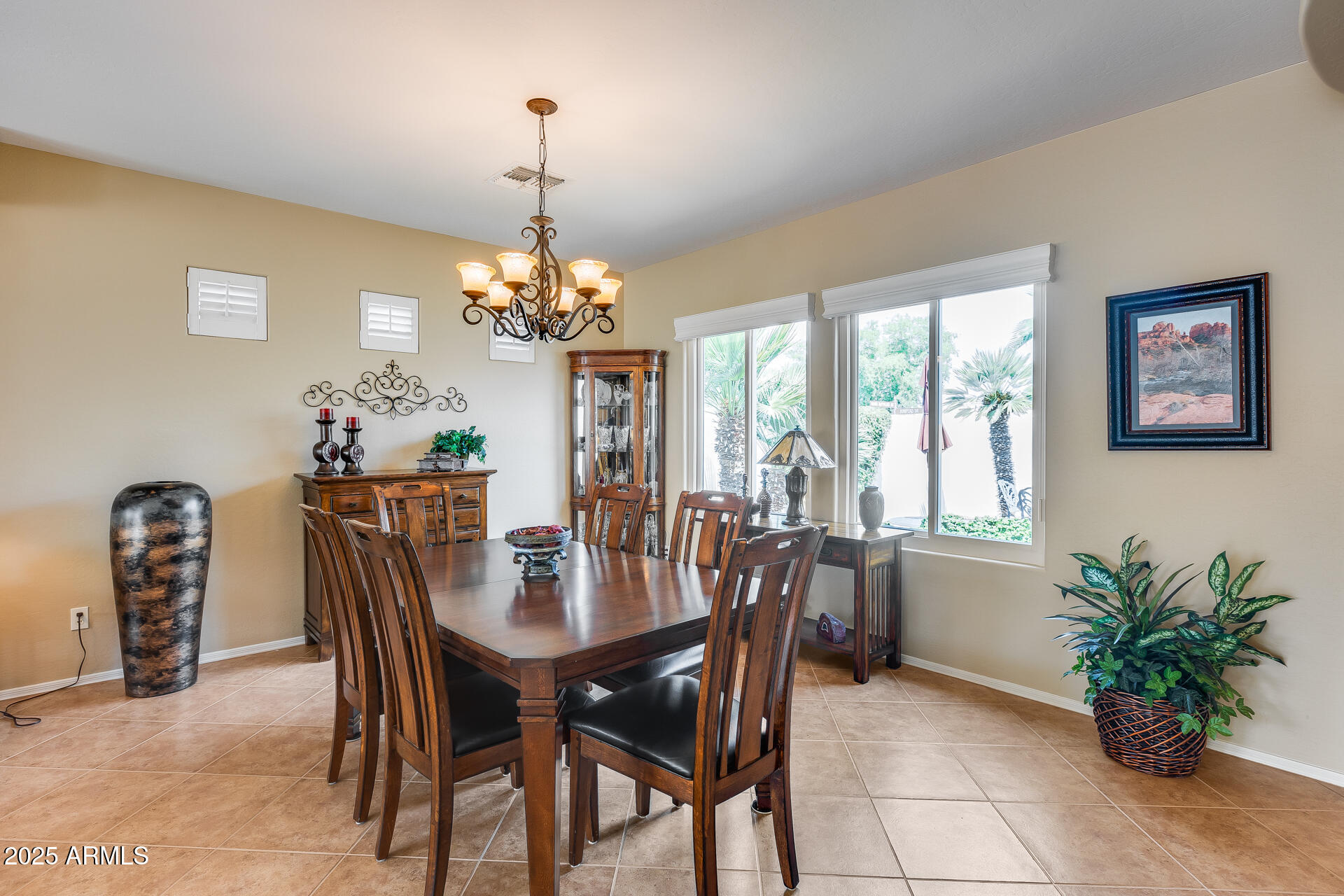 13039 W JUNIPERO Drive