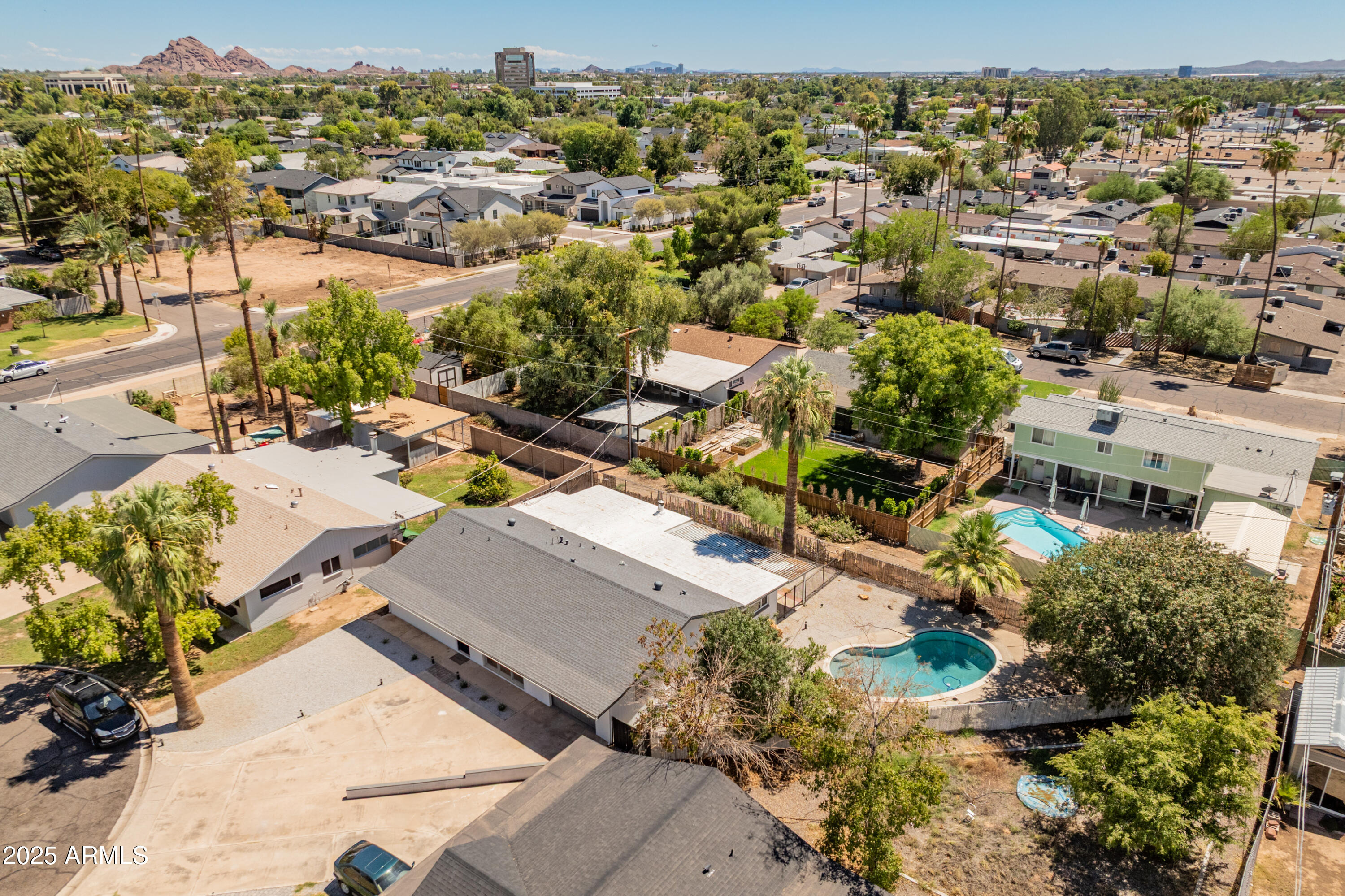 3933 E FLOWER Street