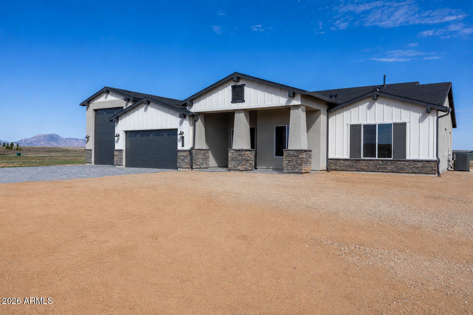 6212 E Shasta Daisy Lane