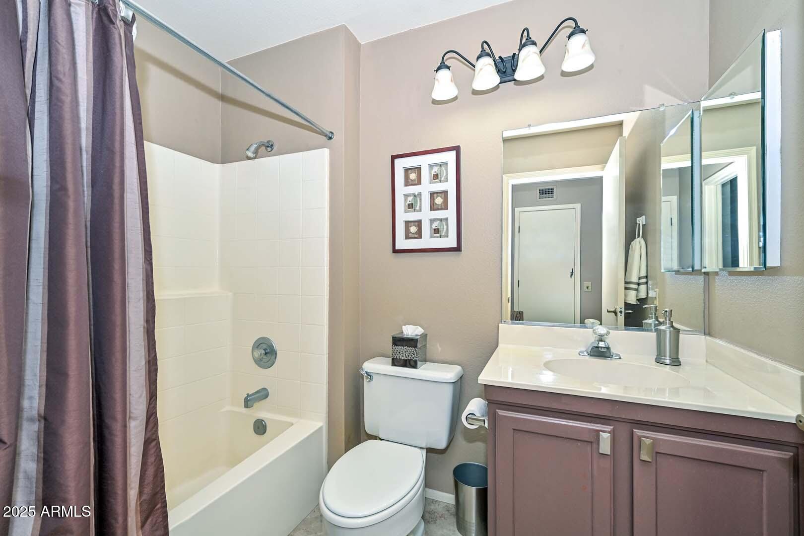 13814 W GREENVIEW Drive