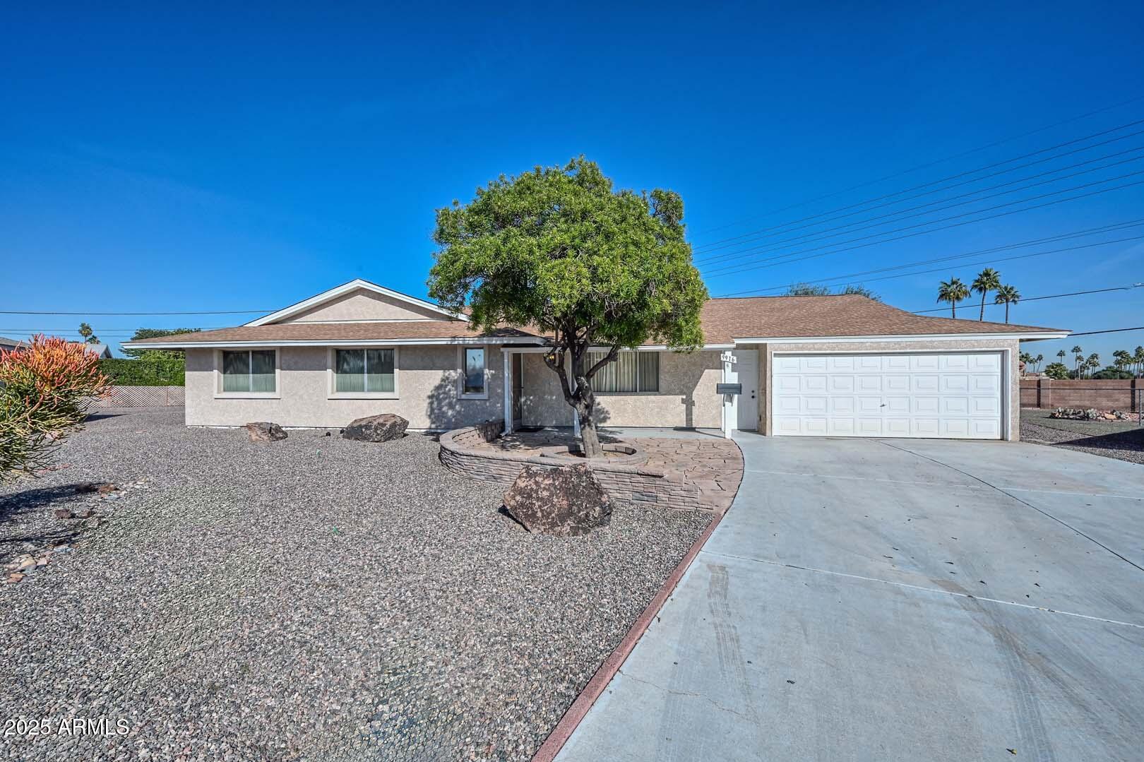 9916 W HOPE Circle
