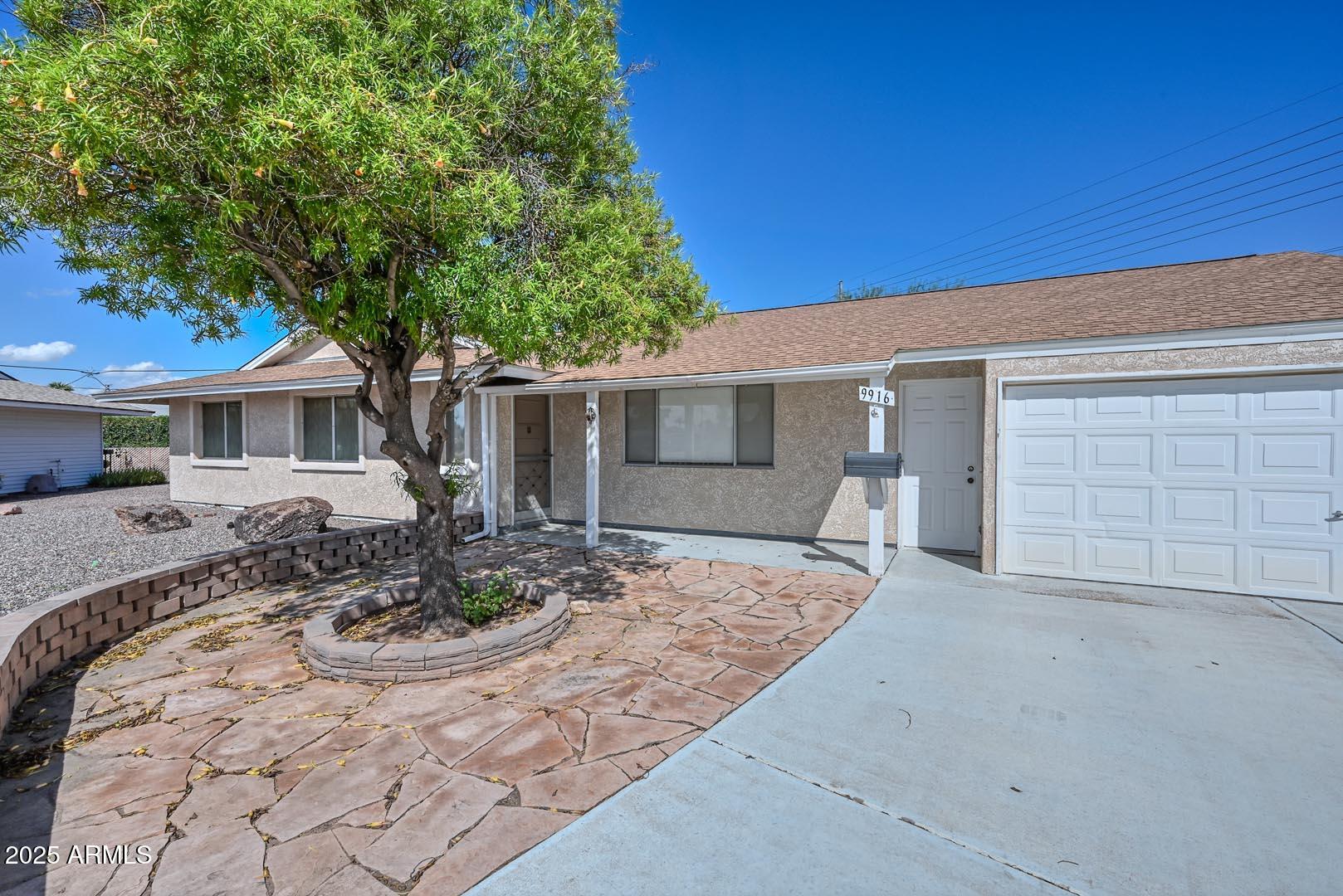 9916 W HOPE Circle