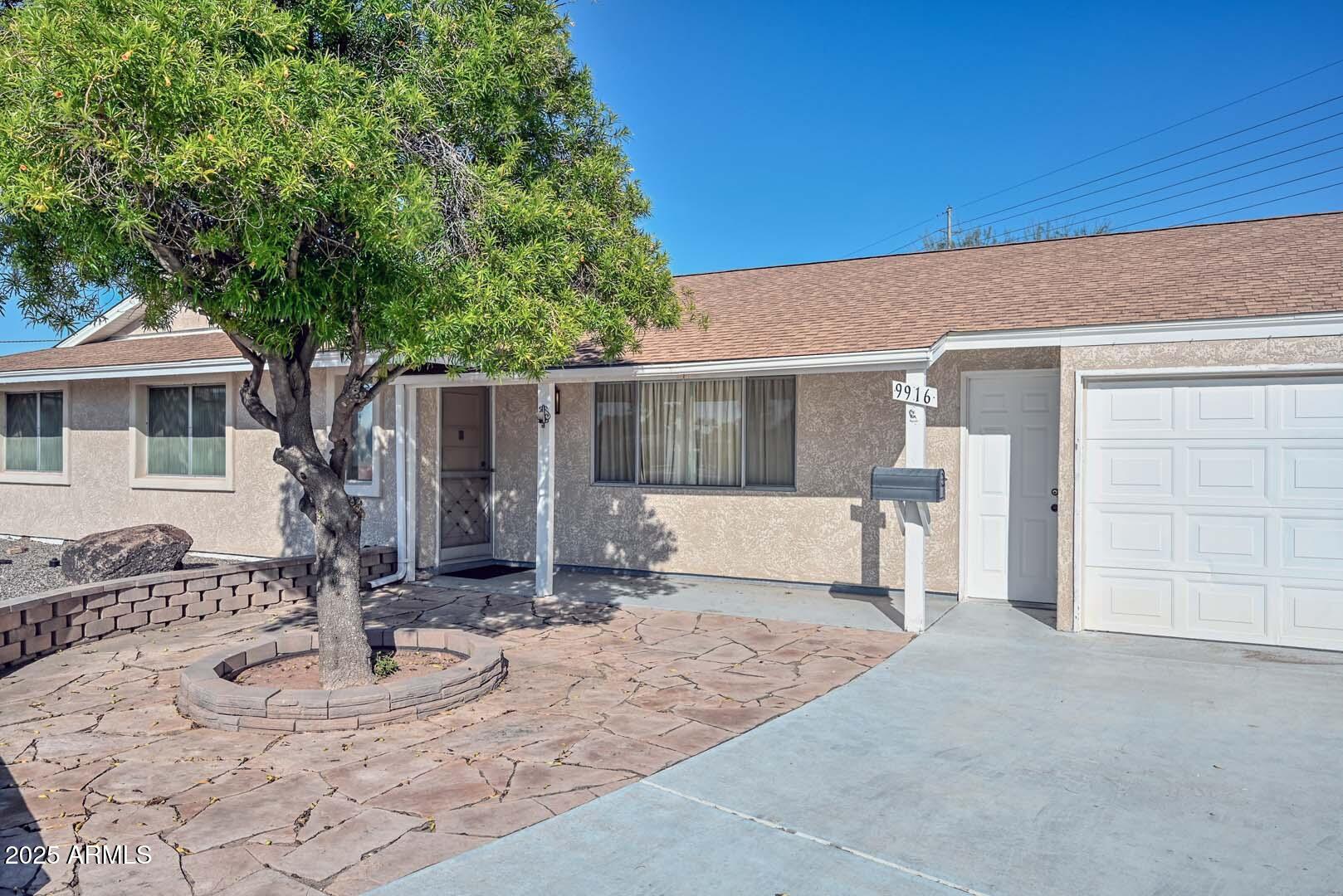 9916 W HOPE Circle