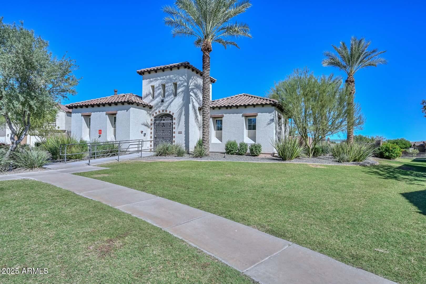 12330 W CACTUS BLOSSOM Trail