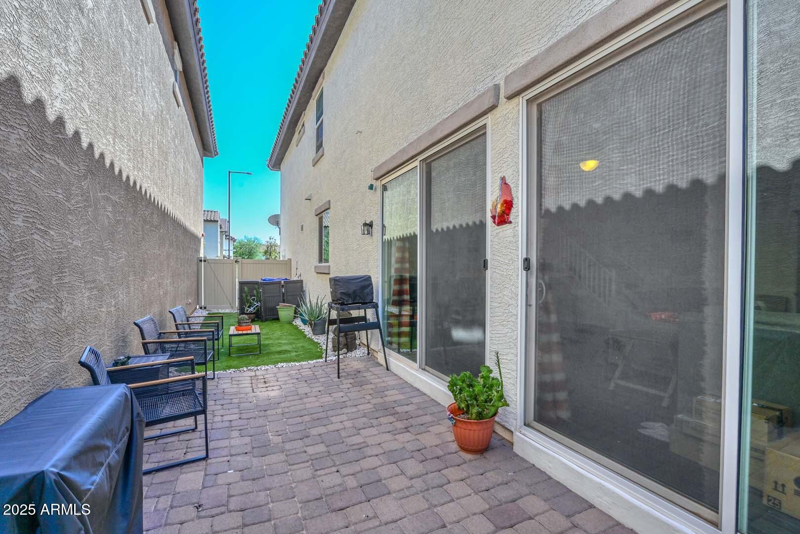 12330 W CACTUS BLOSSOM Trail