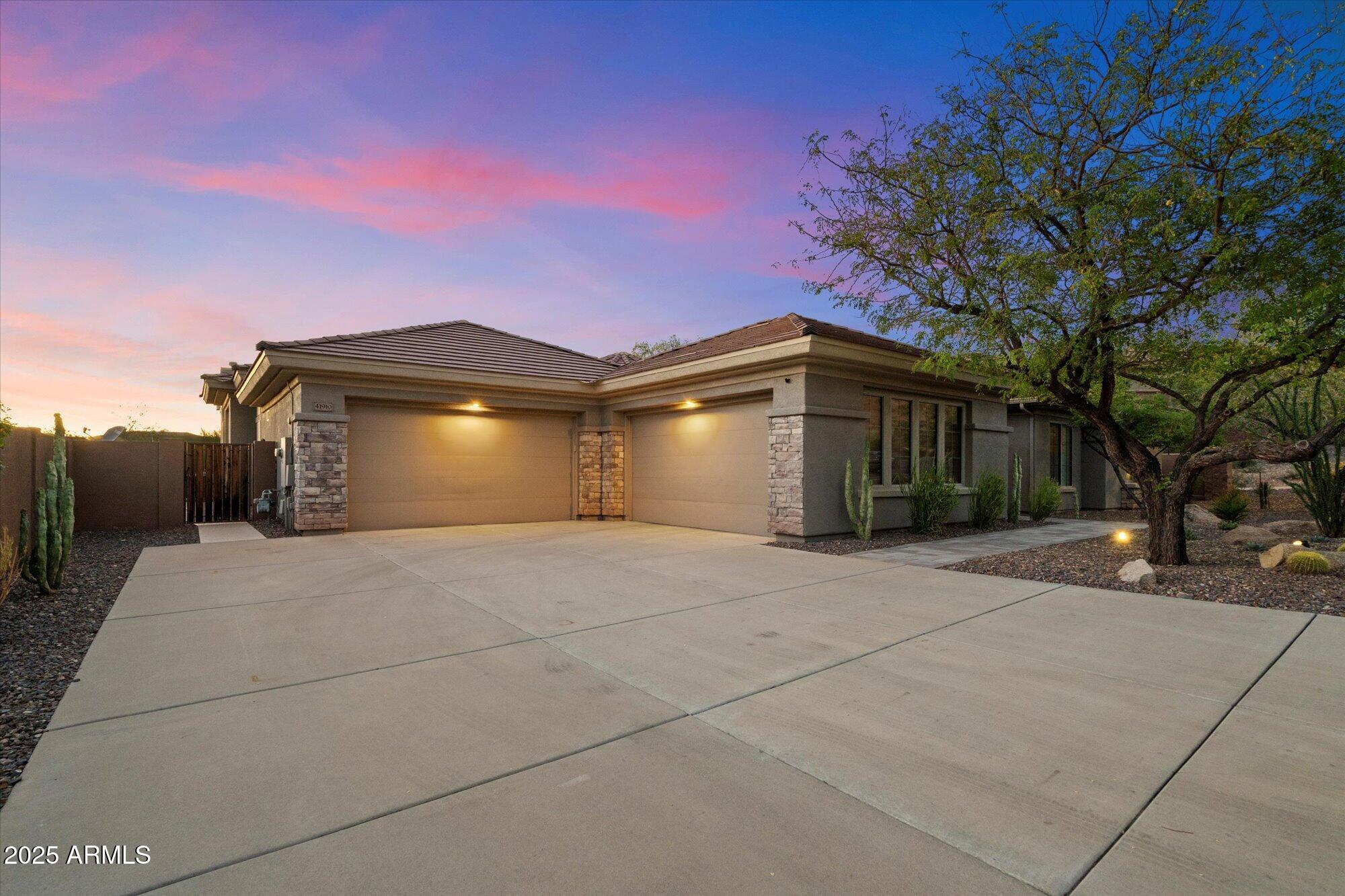 41910 N CONGRESSIONAL Drive