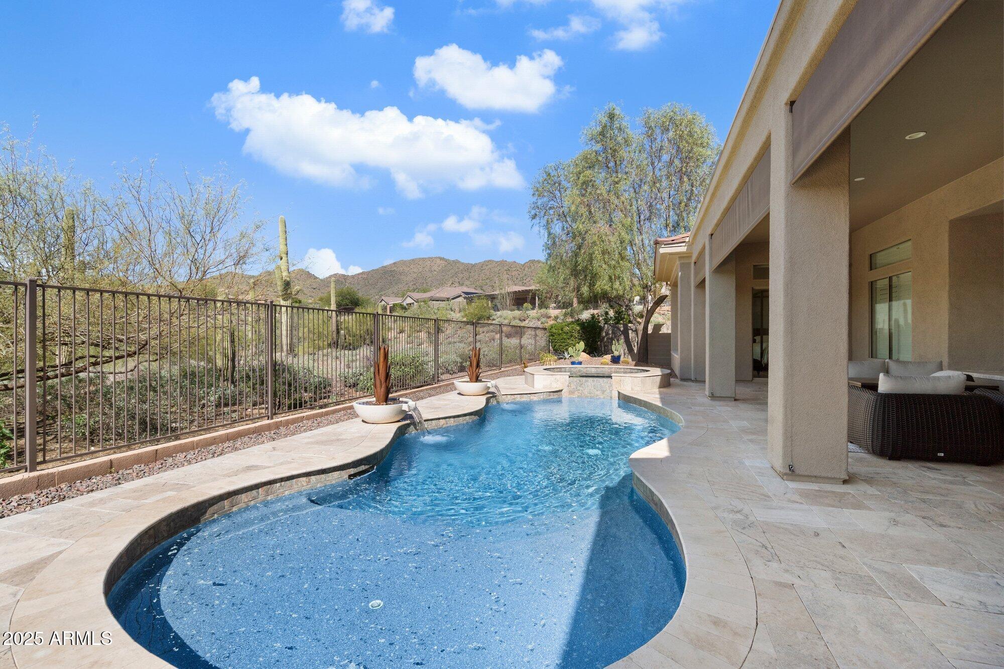 41910 N CONGRESSIONAL Drive