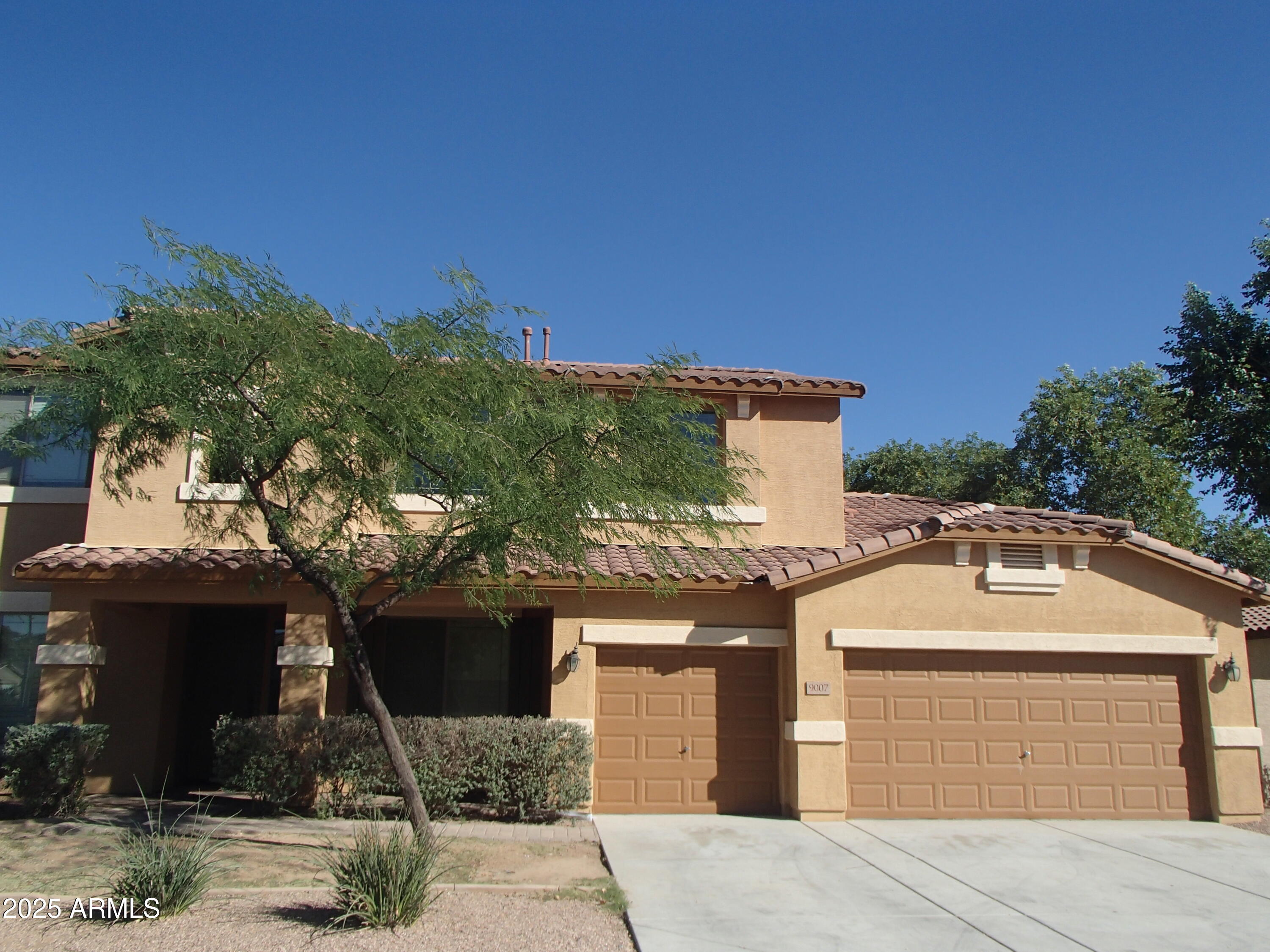 9007 S 53rd Drive