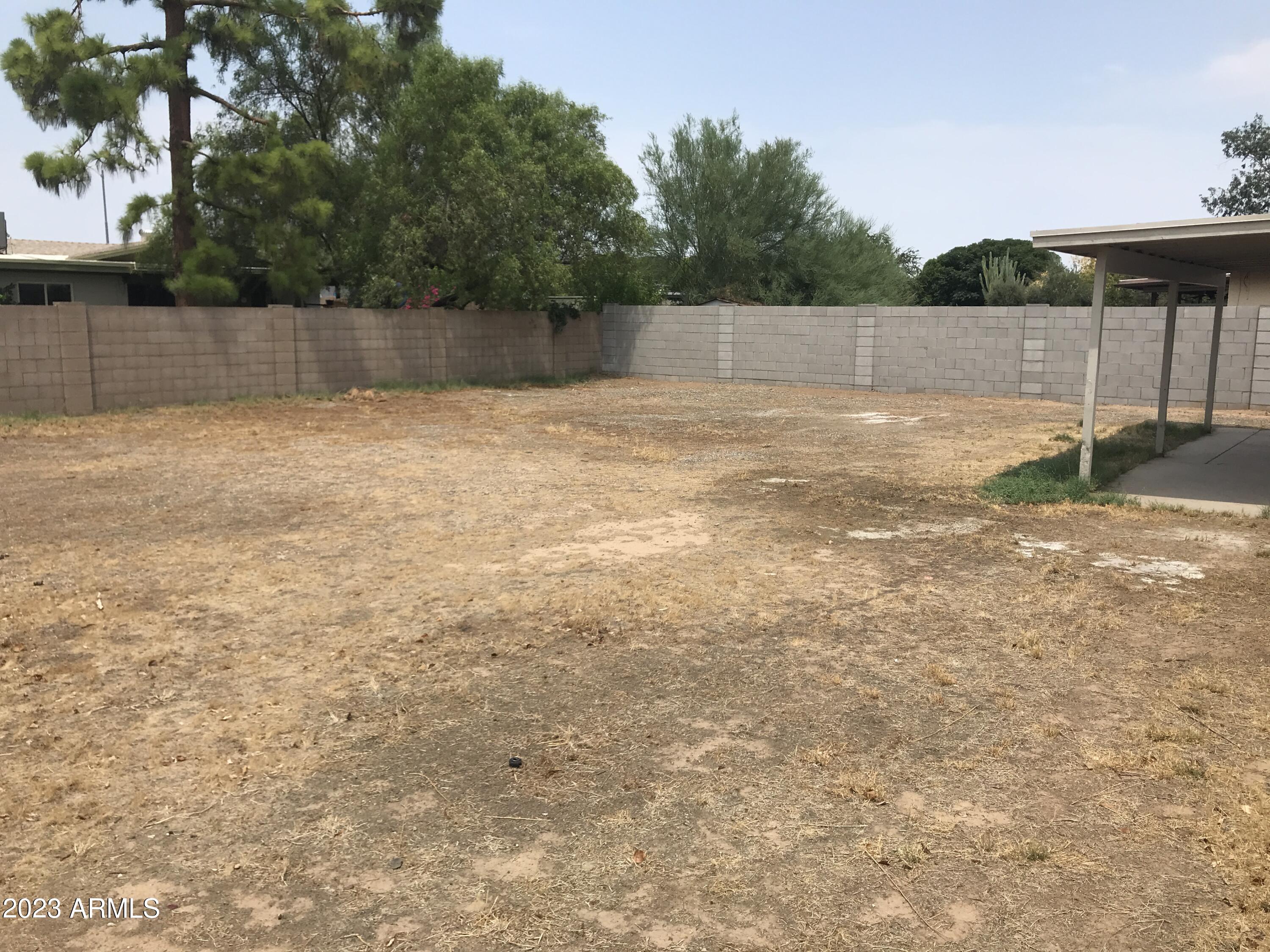 2316 W LARKSPUR Drive