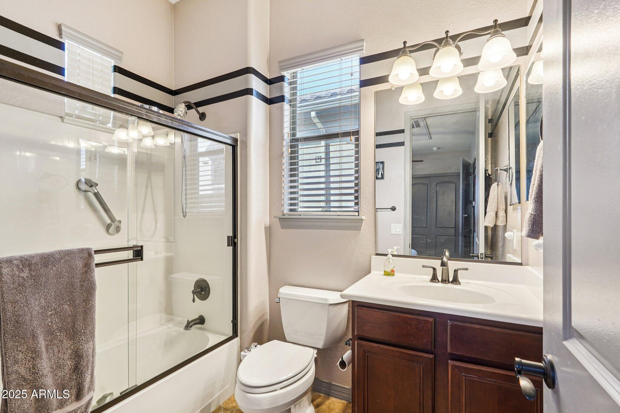 18310 W ONYX Court