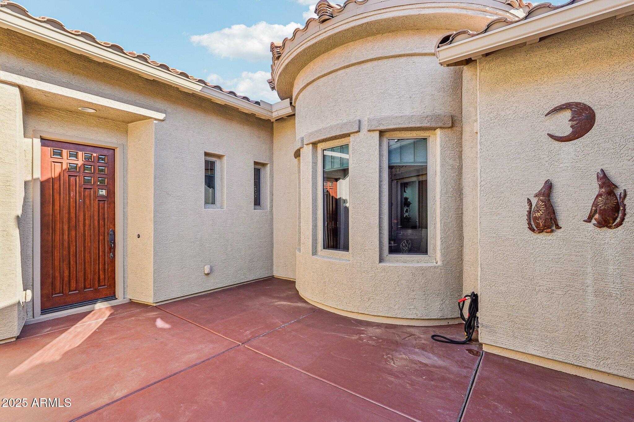 18310 W ONYX Court