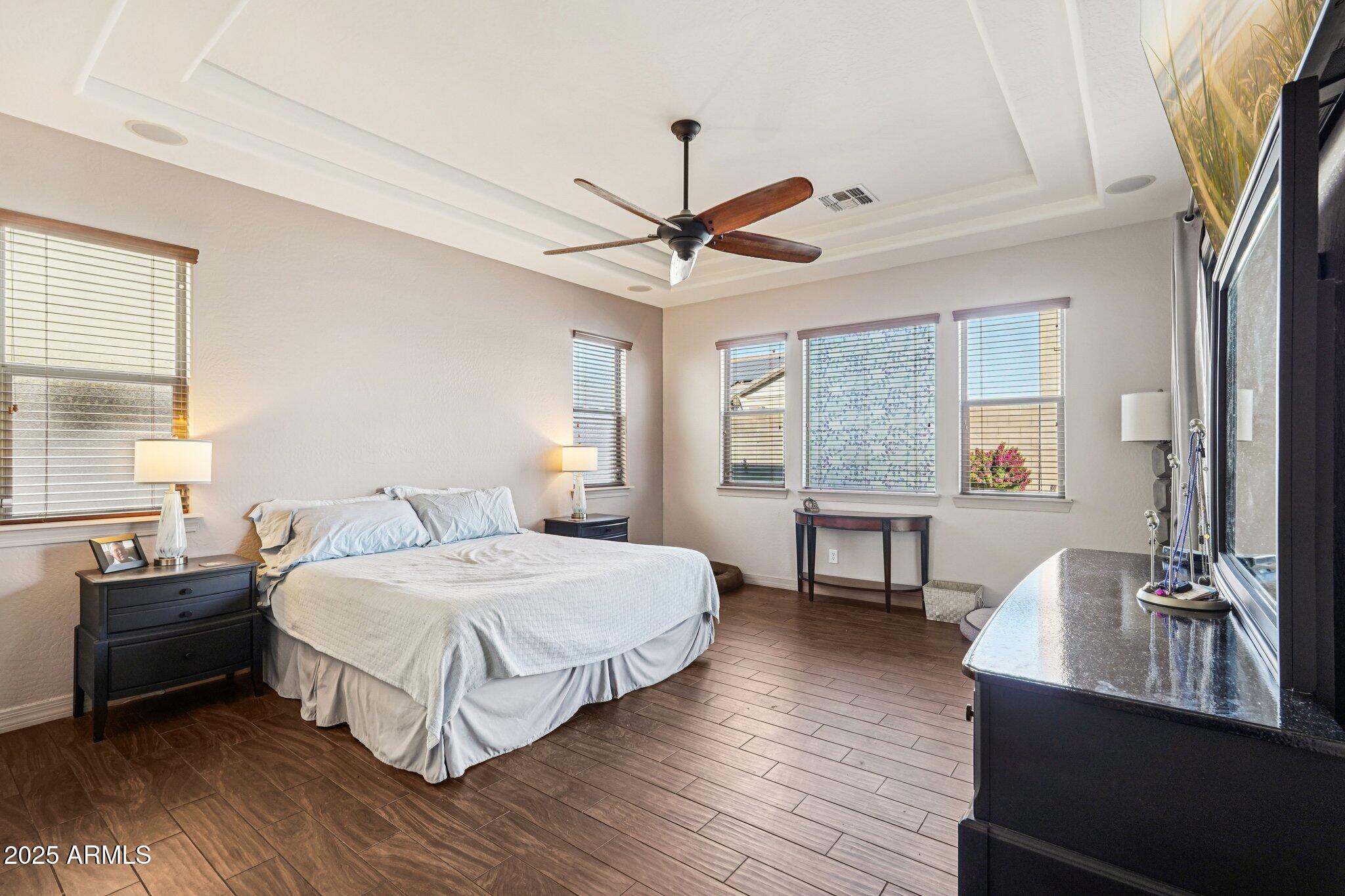 18310 W ONYX Court