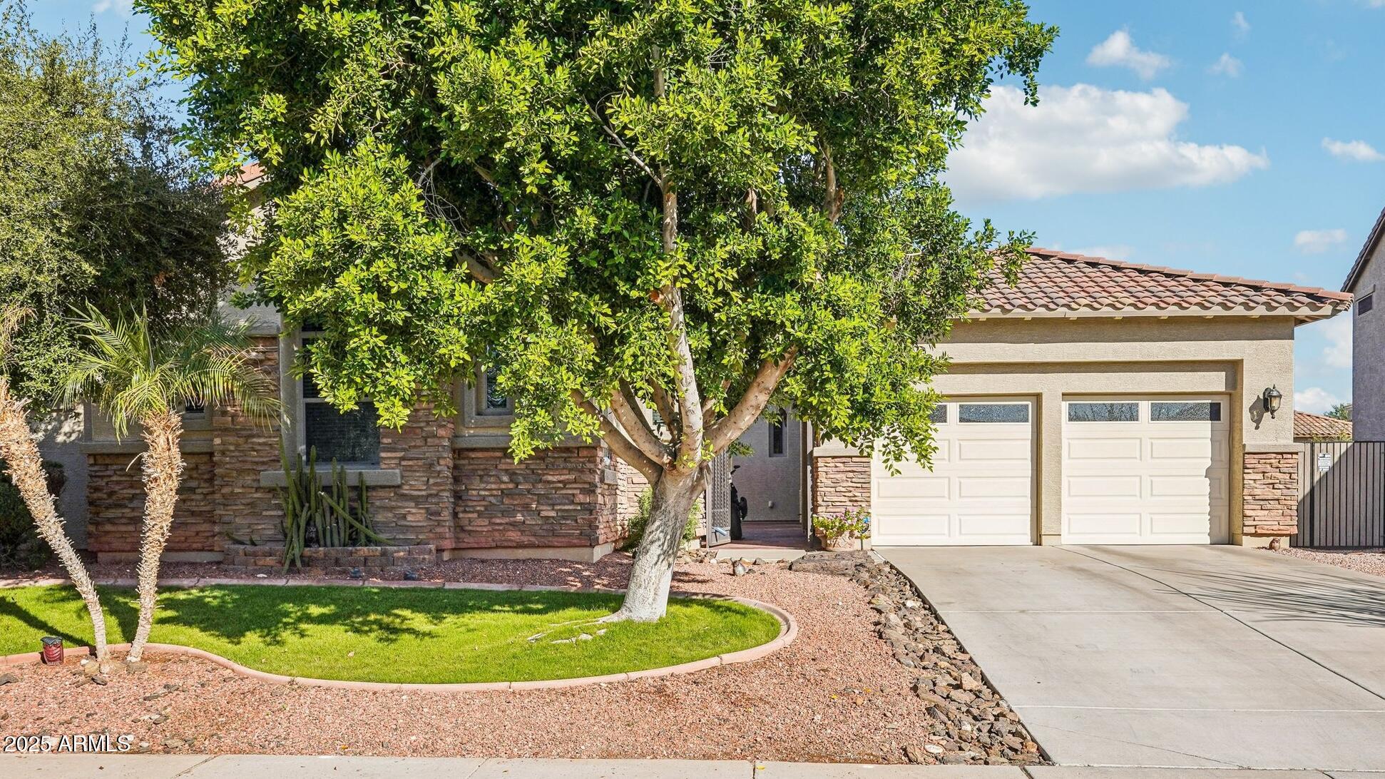 18310 W ONYX Court
