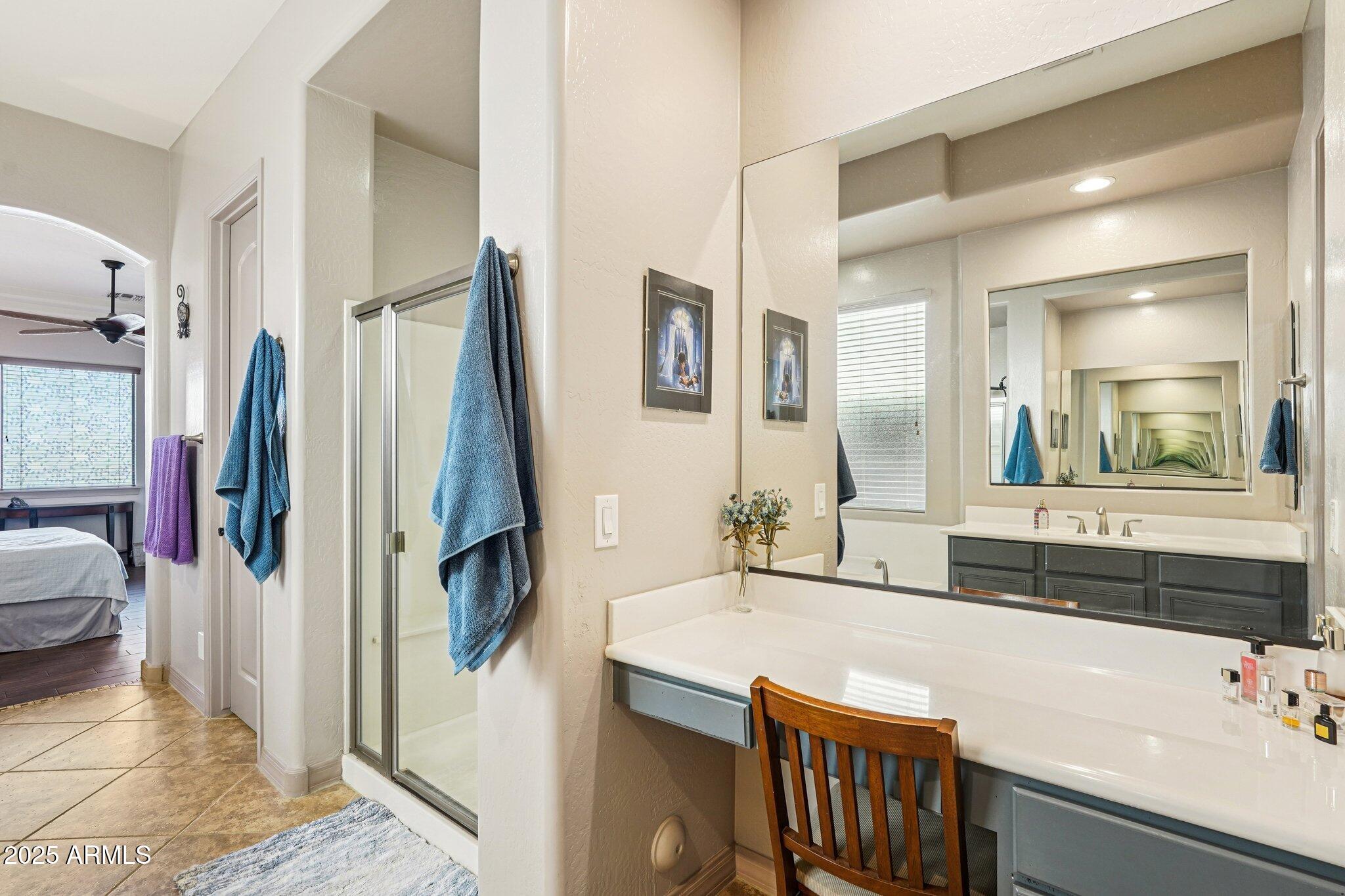 18310 W ONYX Court