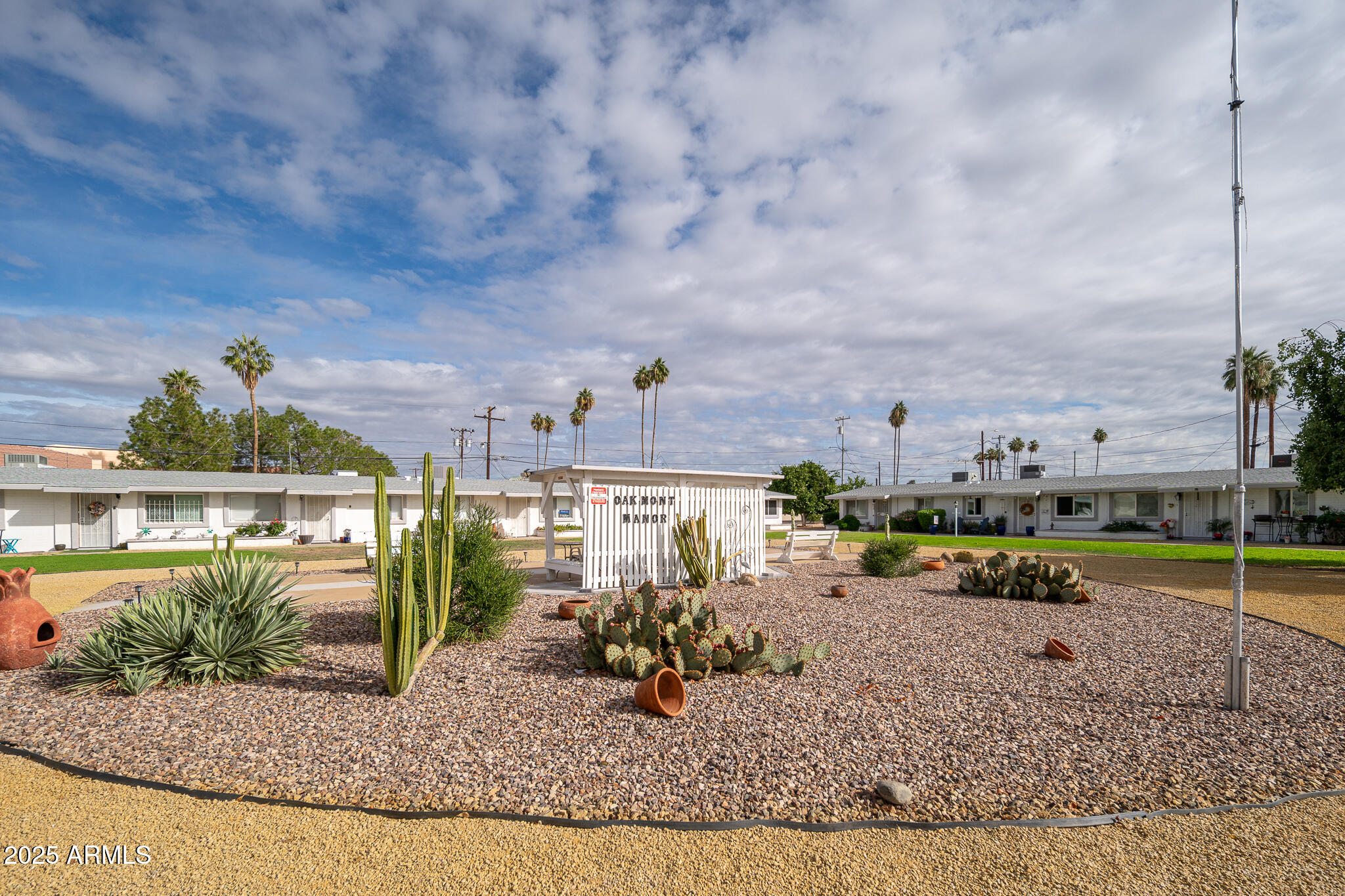 10620 W OAKMONT Drive