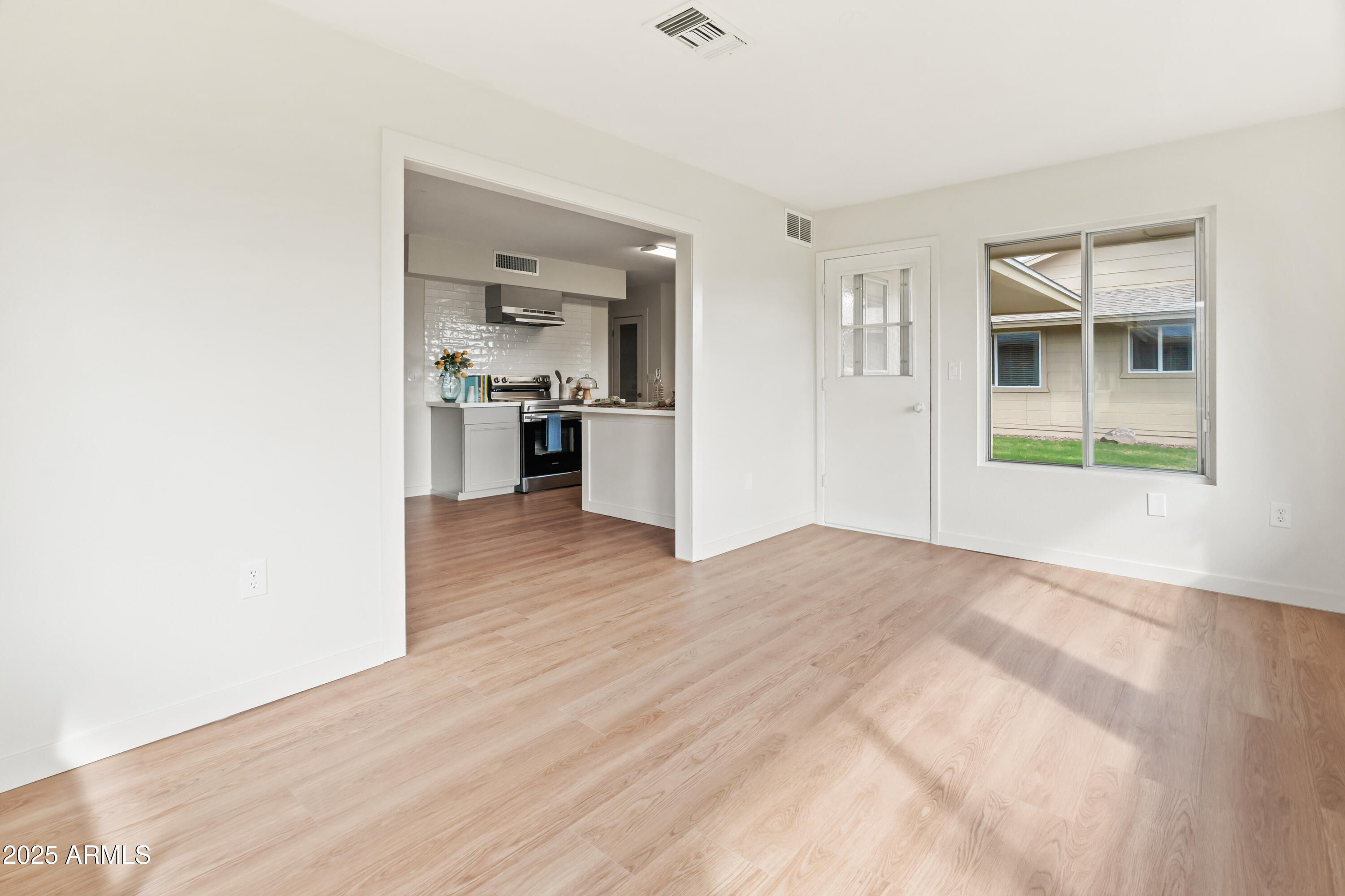 10417 W PRAIRIE HILLS Circle