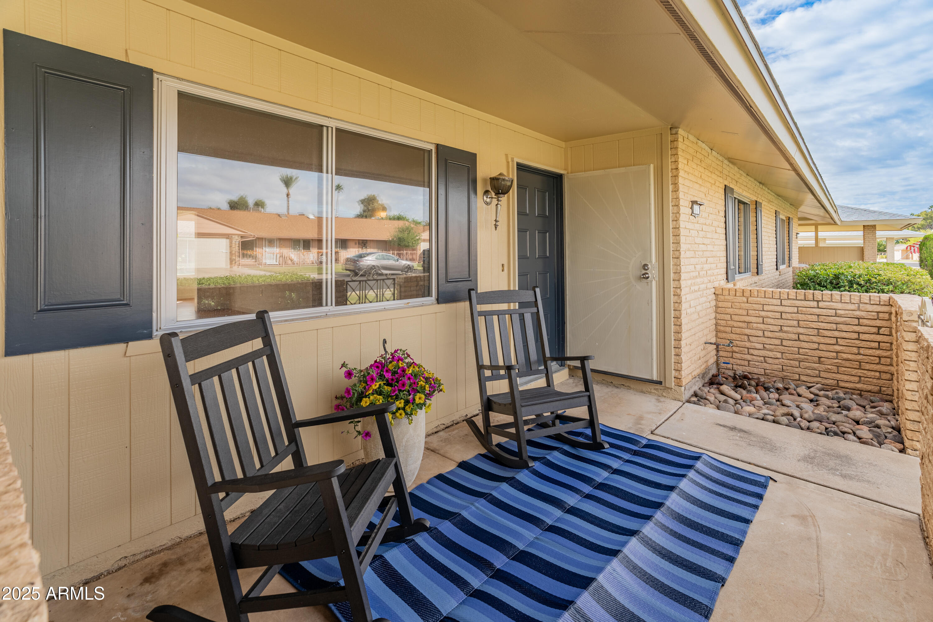 10417 W PRAIRIE HILLS Circle