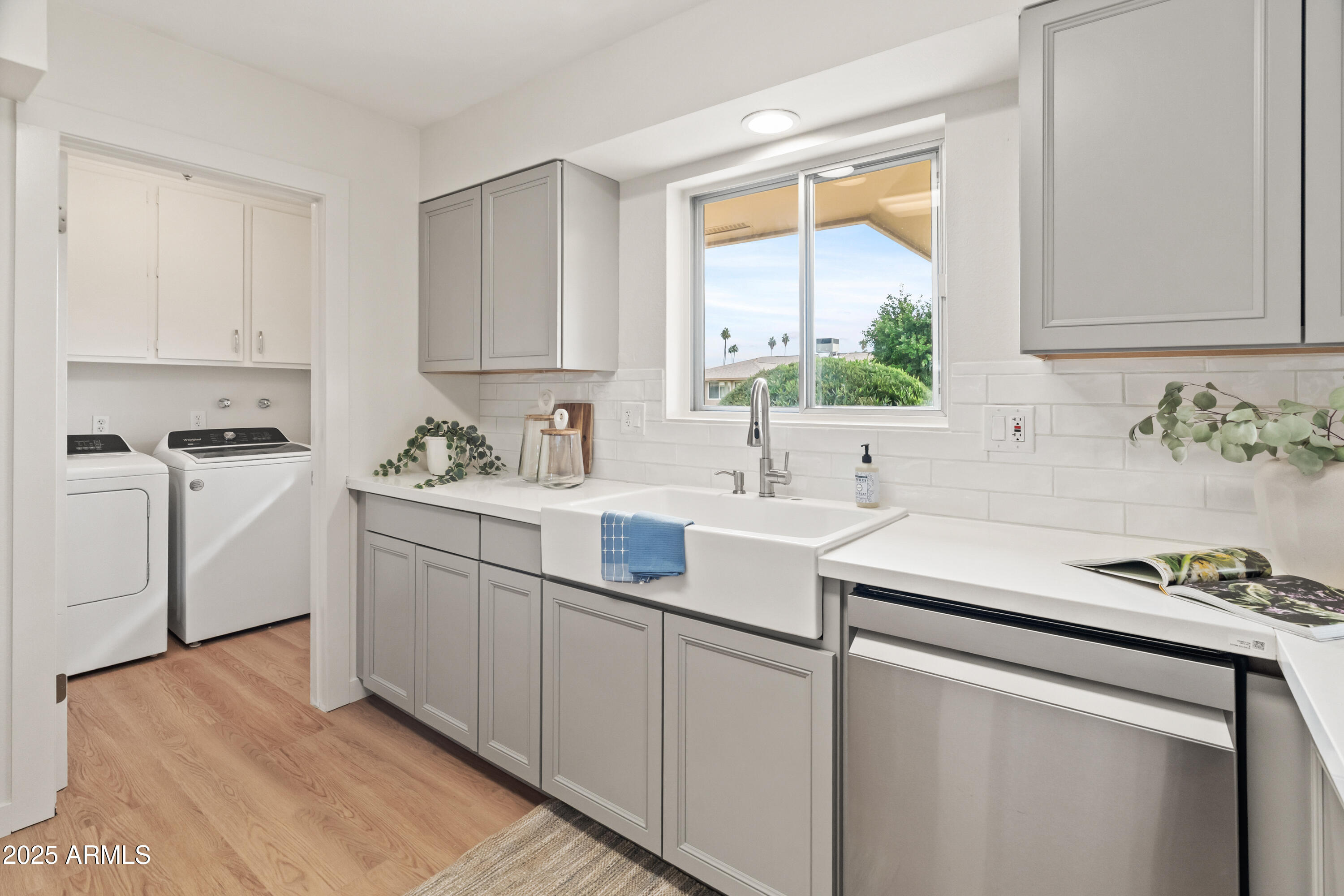 10417 W PRAIRIE HILLS Circle