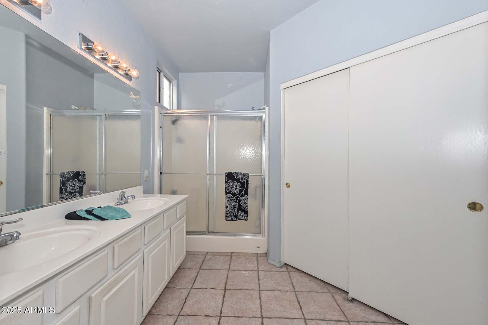 14805 W HONEYSUCKLE Lane